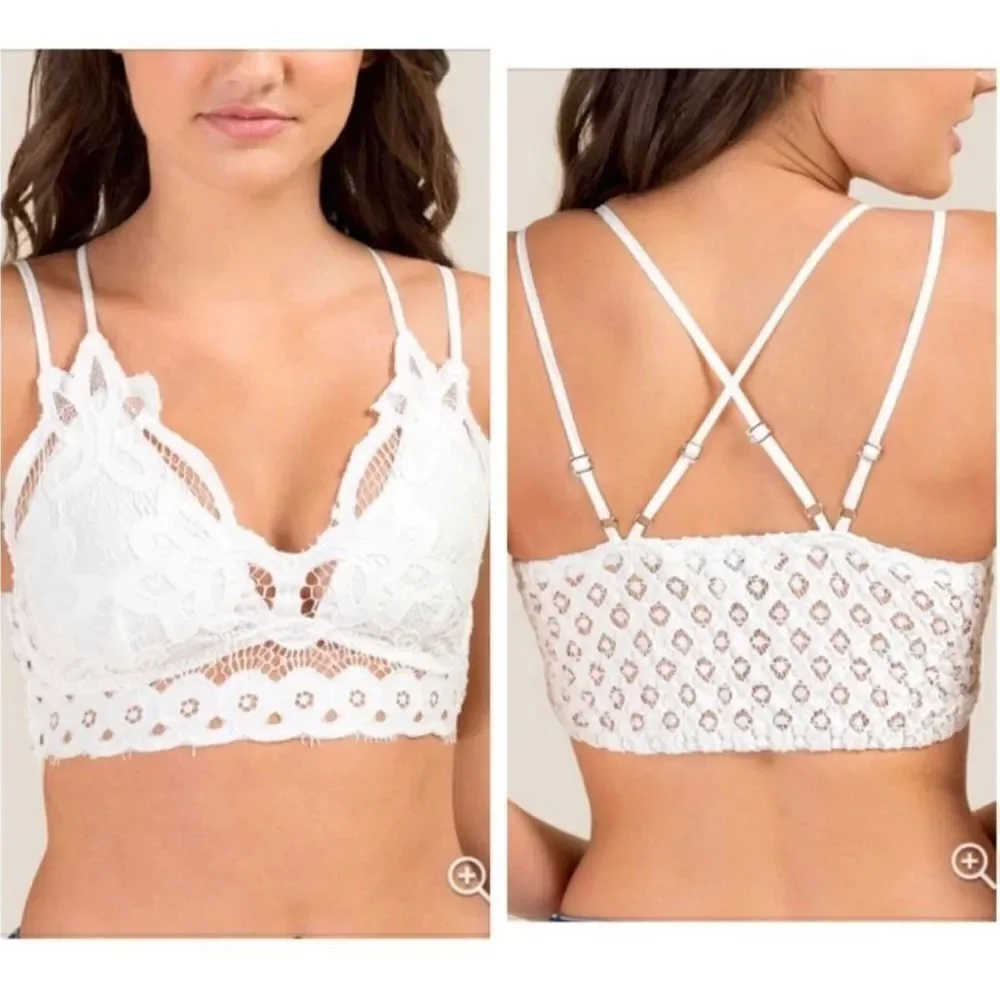 Francesca’s Dina Be Ivory Lace Bralette Size XS